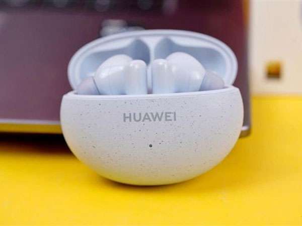 华为 FreeBuds 5i如何连接手机